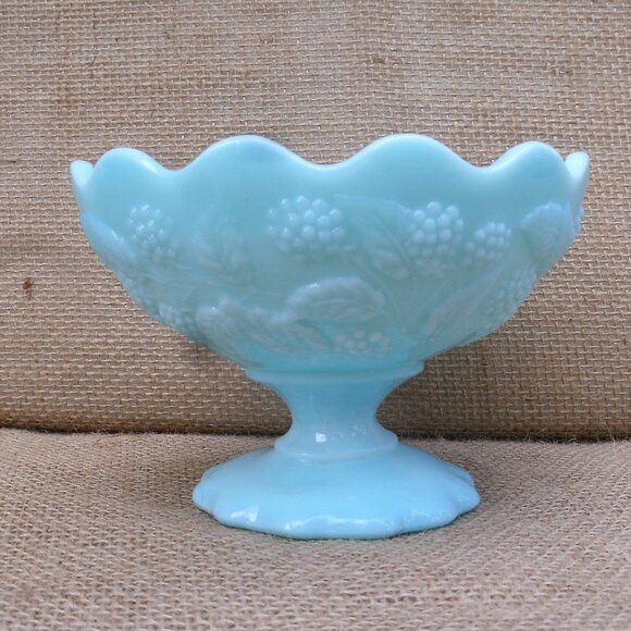 Vintage Fostoria Blue Milk Glass Berry Bowl - Picture 2 of 16